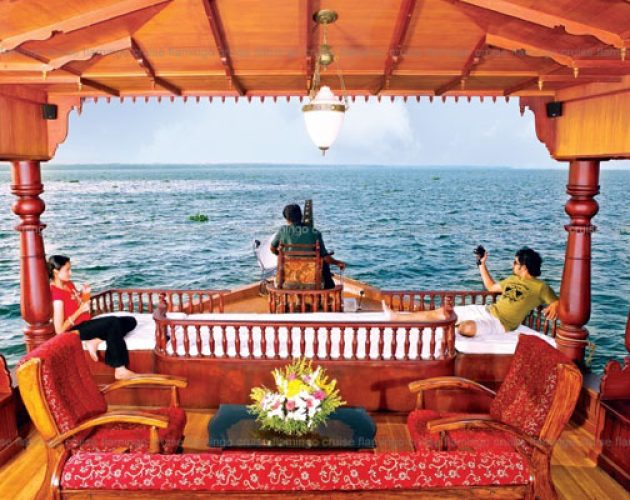 honeymoon-houseboat-2